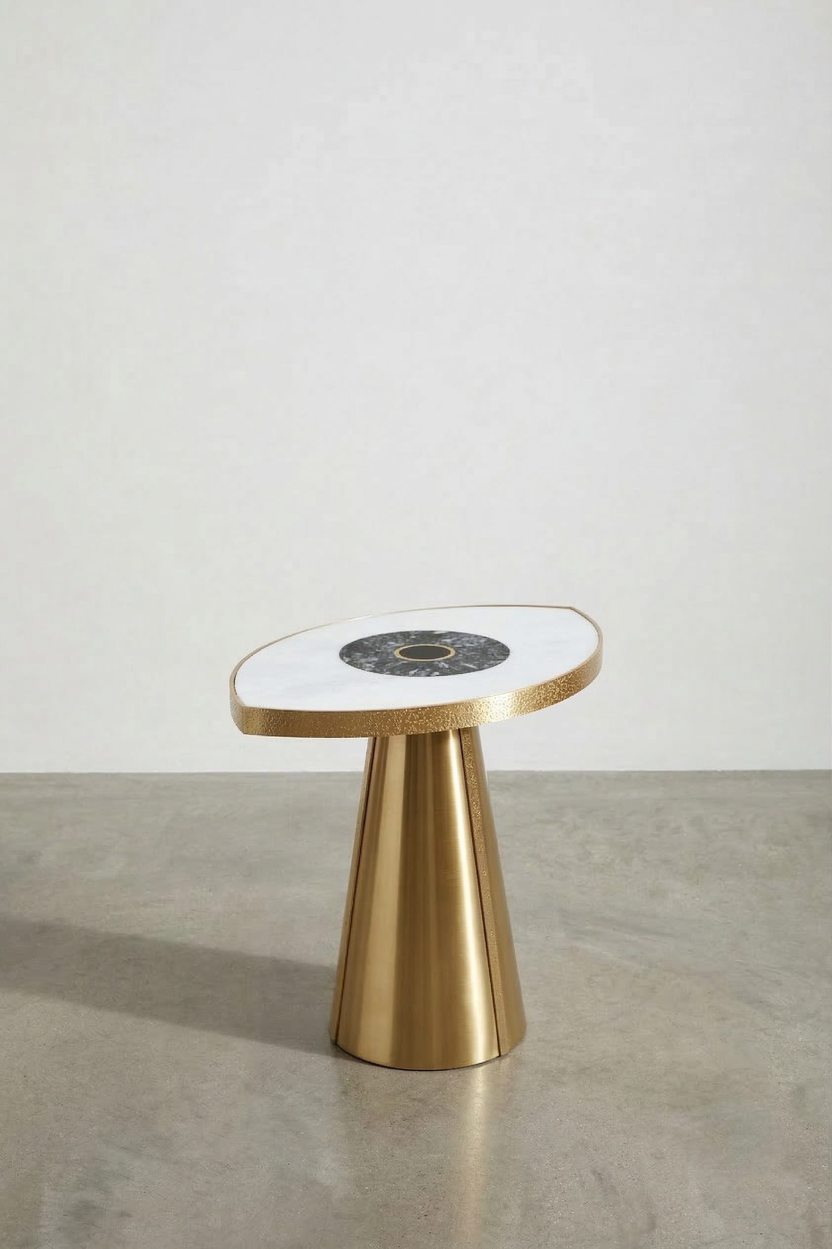 IRIS Side Table